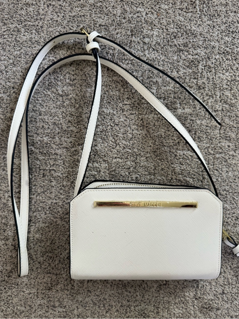 Steve Madden off white small wallet purse multi pocket Crossbody Bag